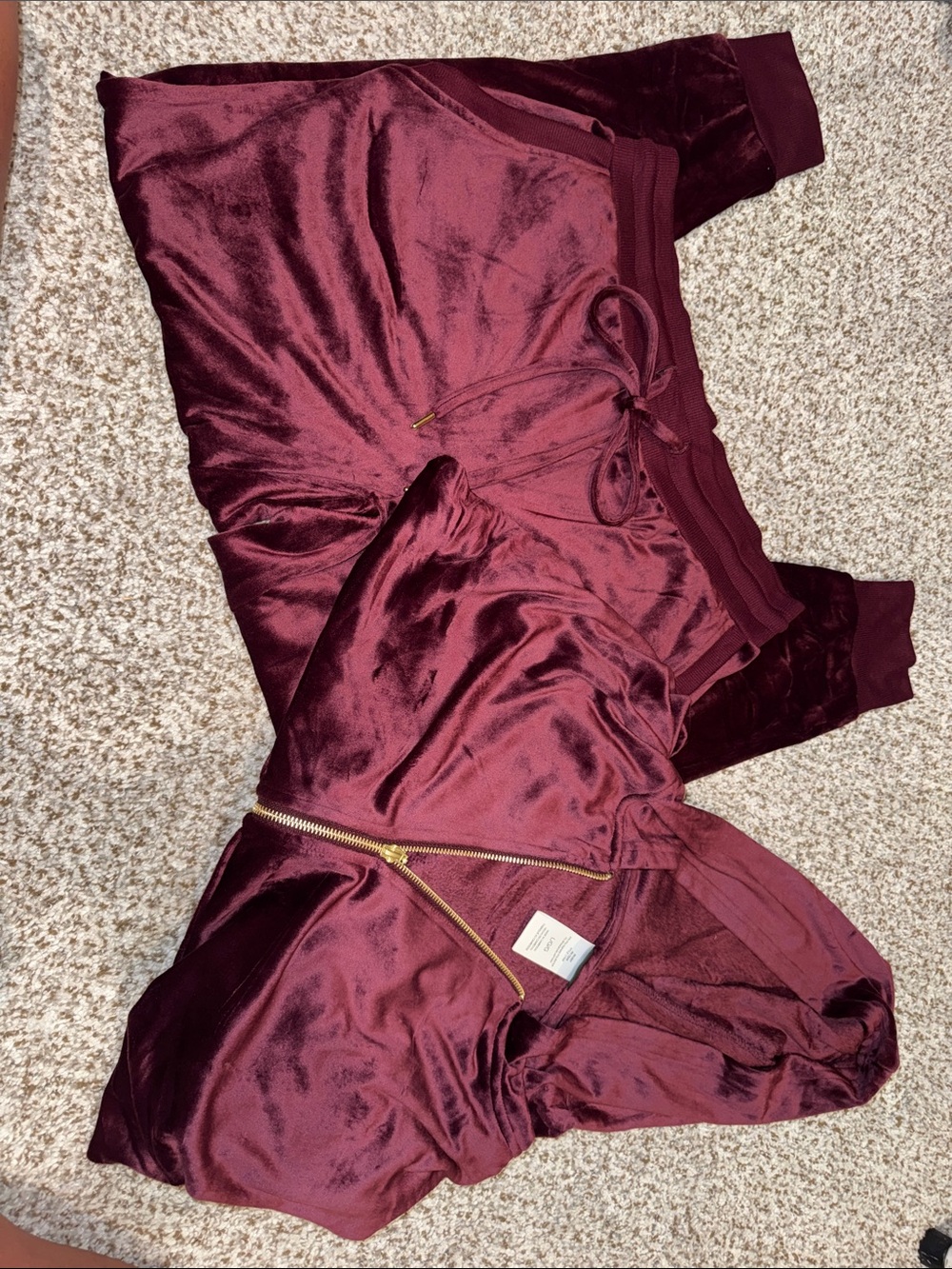 Felina velvet suit size Large